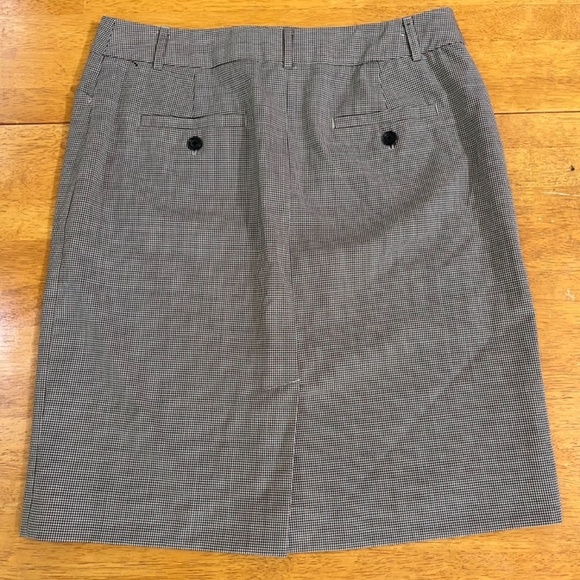 J.Crew No2 Pencil Skirt Stretch Gray Red Pattern Wool Business Casual, Size S - Picture 6 of 11